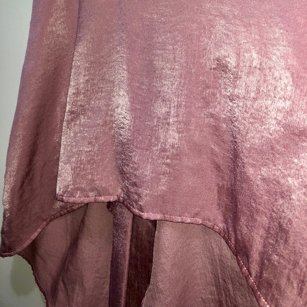Beautiful Backless Top - Picture 3 of 3